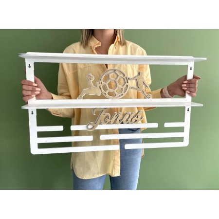 Kahe riiuliga medaliriiul